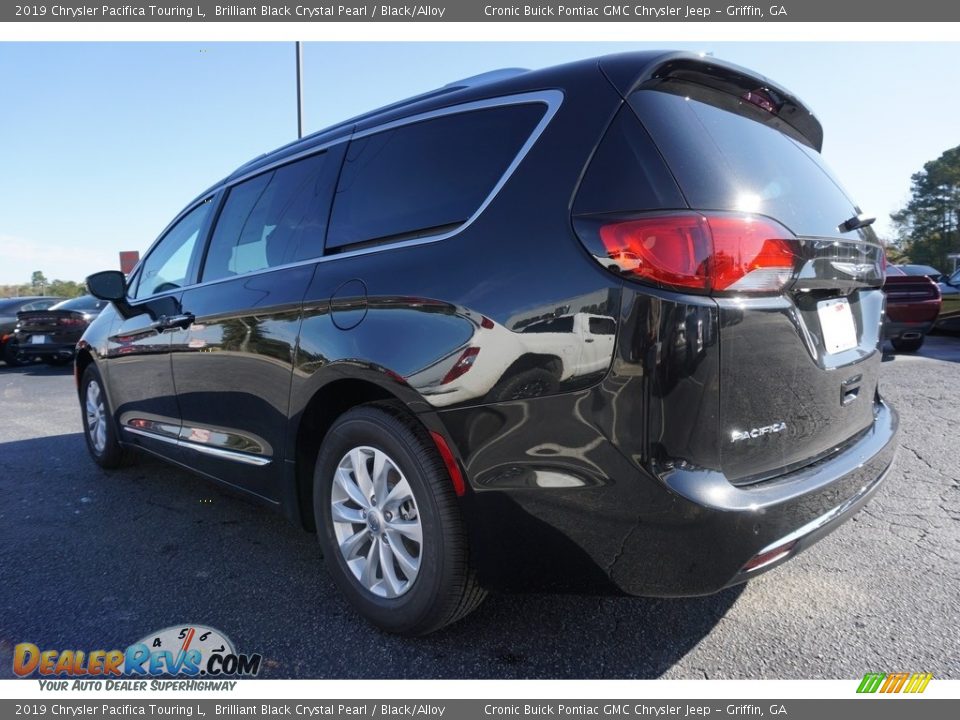 2019 Chrysler Pacifica Touring L Brilliant Black Crystal Pearl / Black/Alloy Photo #13