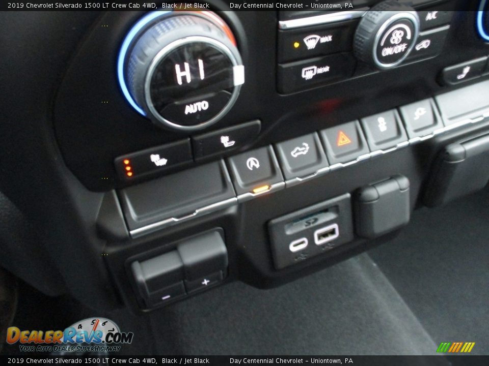2019 Chevrolet Silverado 1500 LT Crew Cab 4WD Black / Jet Black Photo #18