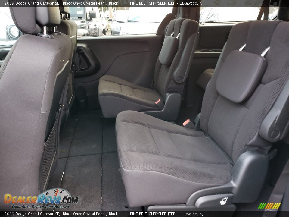2019 Dodge Grand Caravan SE Black Onyx Crystal Pearl / Black Photo #6