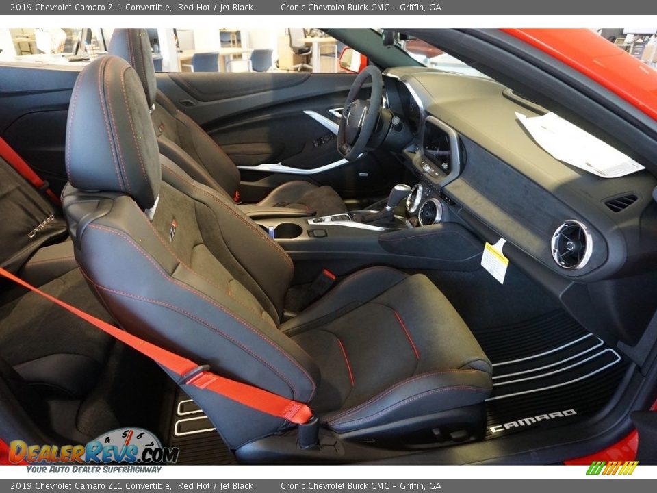 Front Seat of 2019 Chevrolet Camaro ZL1 Convertible Photo #14