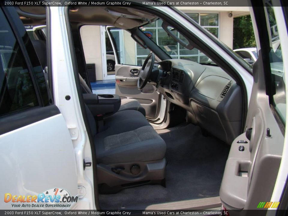 2003 Ford F150 XLT SuperCrew Oxford White / Medium Graphite Grey Photo #12