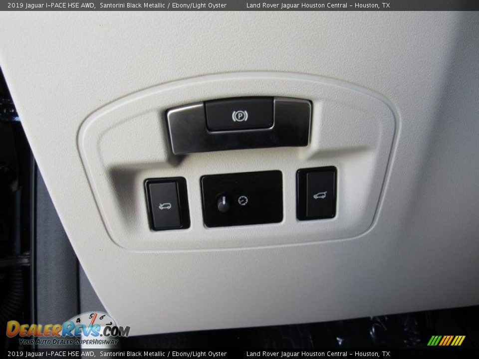 Controls of 2019 Jaguar I-PACE HSE AWD Photo #26