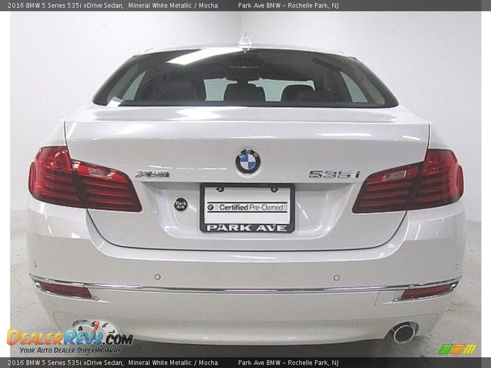2016 BMW 5 Series 535i xDrive Sedan Mineral White Metallic / Mocha Photo #3
