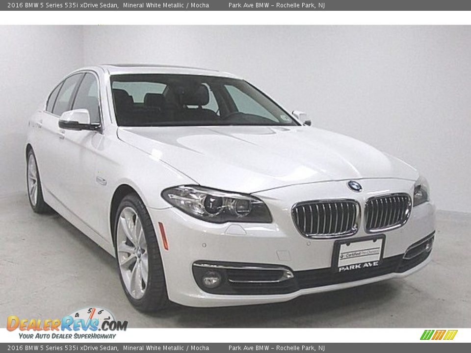 2016 BMW 5 Series 535i xDrive Sedan Mineral White Metallic / Mocha Photo #5