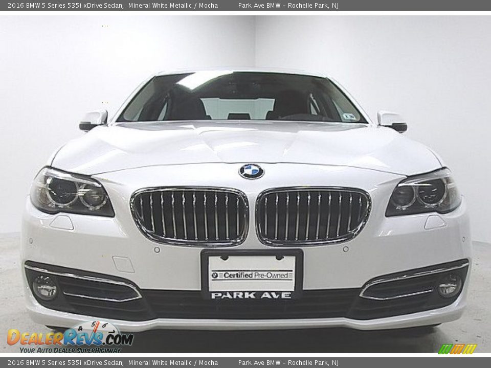 2016 BMW 5 Series 535i xDrive Sedan Mineral White Metallic / Mocha Photo #6
