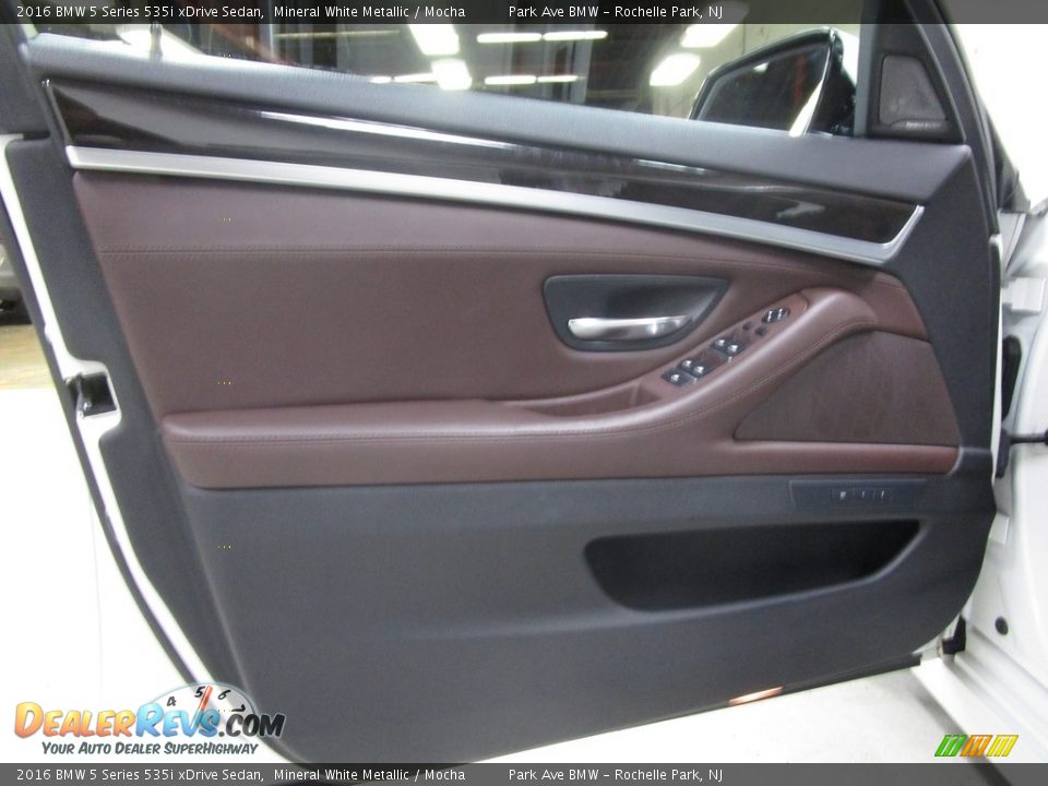 2016 BMW 5 Series 535i xDrive Sedan Mineral White Metallic / Mocha Photo #7