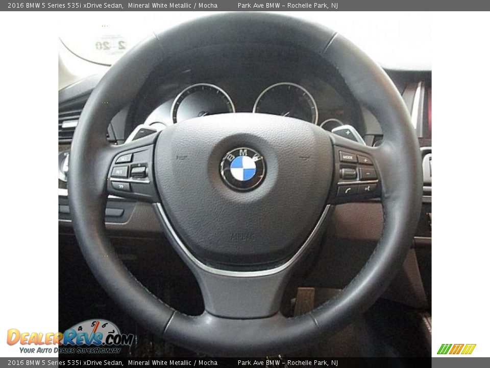 2016 BMW 5 Series 535i xDrive Sedan Mineral White Metallic / Mocha Photo #23