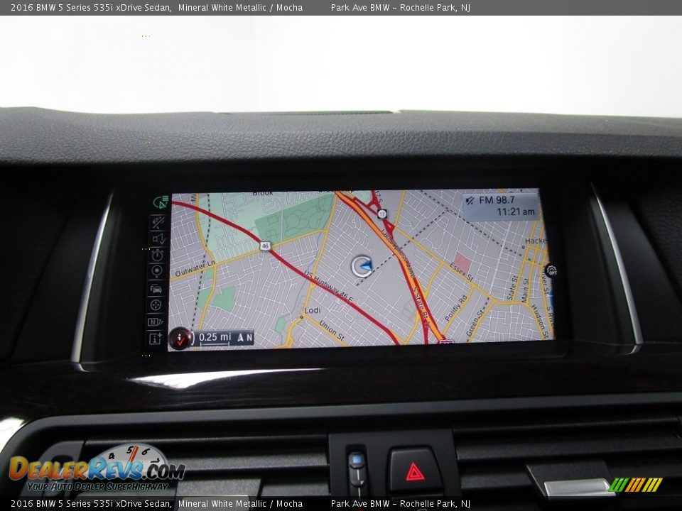 2016 BMW 5 Series 535i xDrive Sedan Mineral White Metallic / Mocha Photo #25