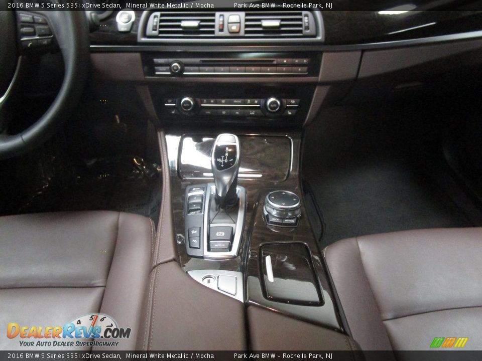 2016 BMW 5 Series 535i xDrive Sedan Mineral White Metallic / Mocha Photo #27