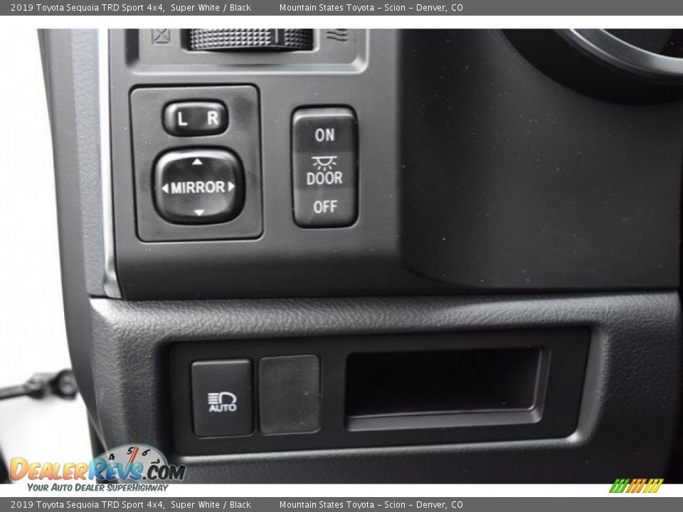 Controls of 2019 Toyota Sequoia TRD Sport 4x4 Photo #28