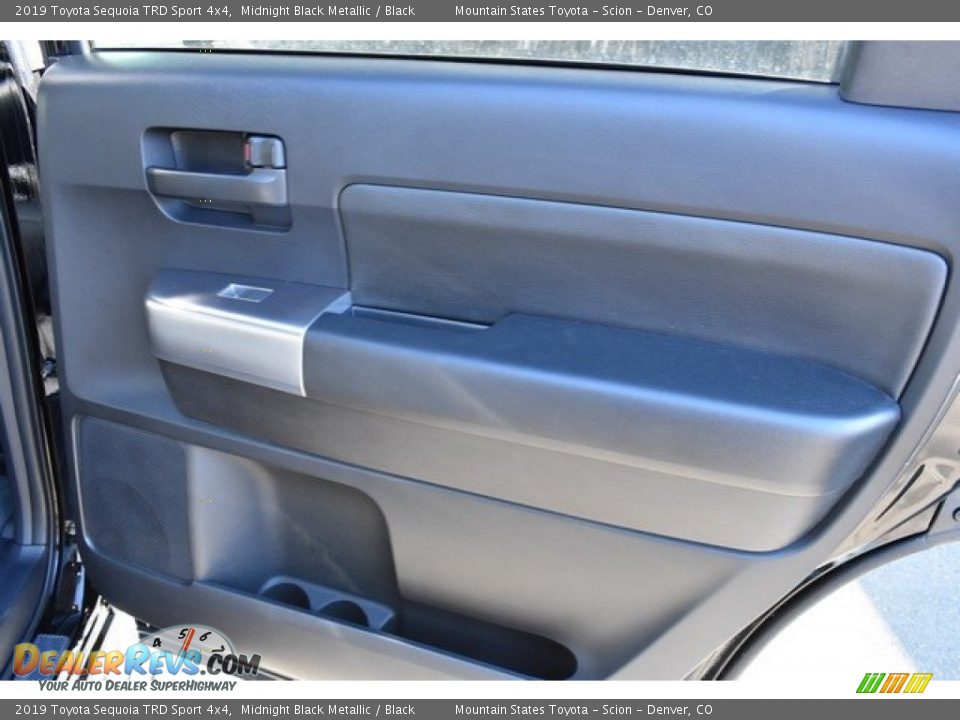 2019 Toyota Sequoia TRD Sport 4x4 Midnight Black Metallic / Black Photo #26