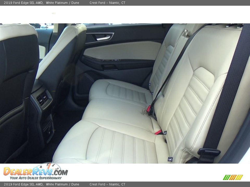 2019 Ford Edge SEL AWD White Platinum / Dune Photo #18