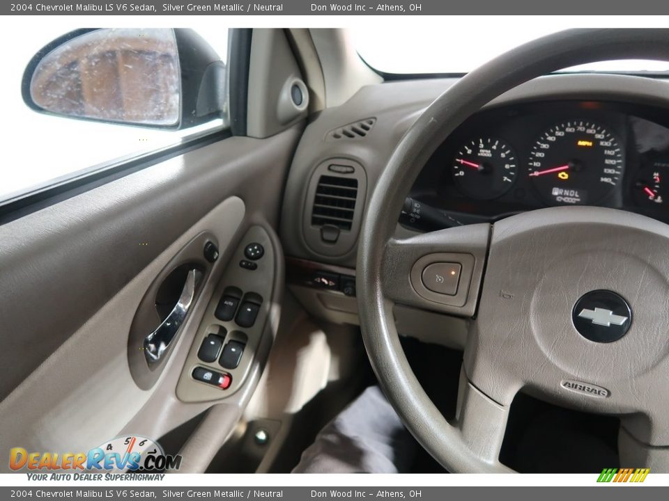 2004 Chevrolet Malibu LS V6 Sedan Silver Green Metallic / Neutral Photo #18