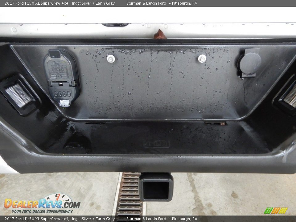 2017 Ford F150 XL SuperCrew 4x4 Ingot Silver / Earth Gray Photo #5