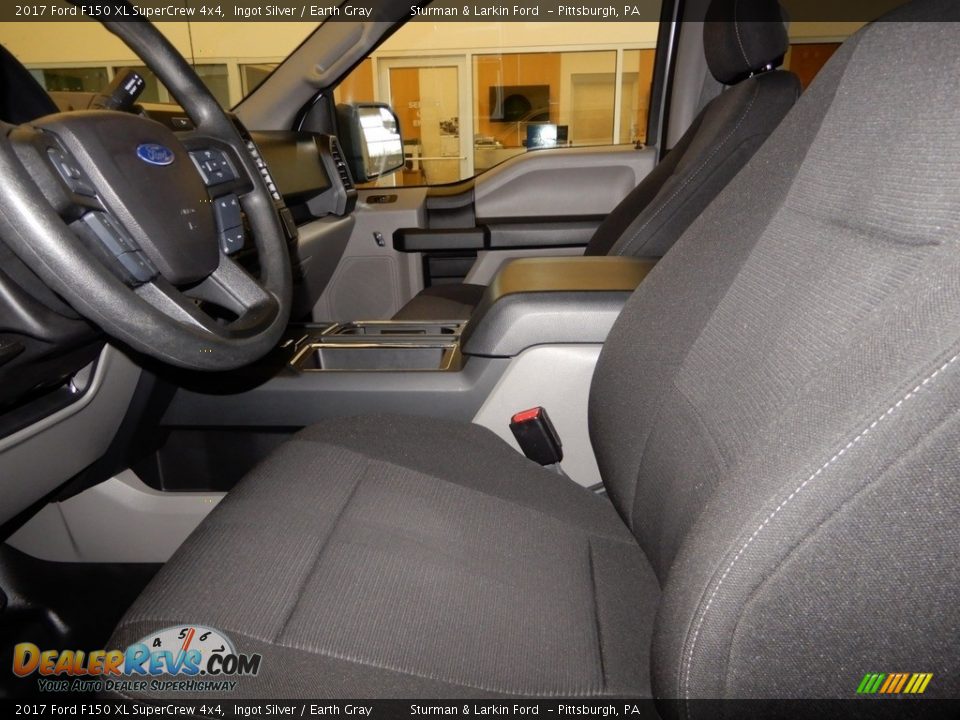 2017 Ford F150 XL SuperCrew 4x4 Ingot Silver / Earth Gray Photo #11