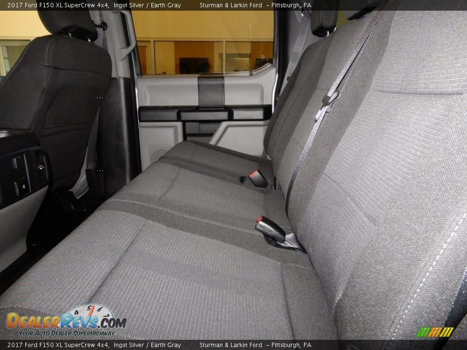2017 Ford F150 XL SuperCrew 4x4 Ingot Silver / Earth Gray Photo #12