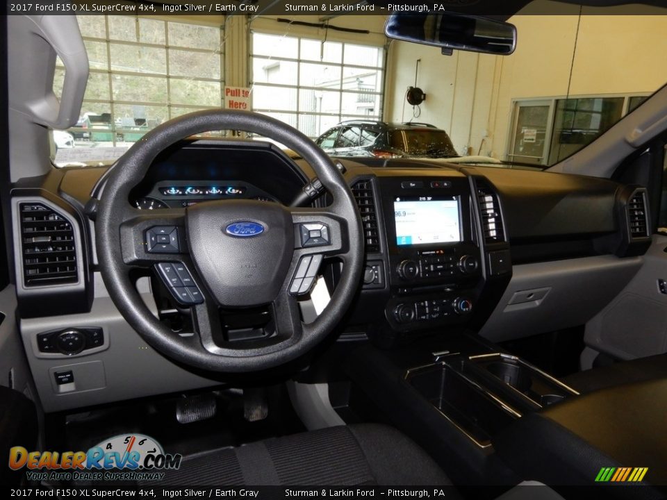 2017 Ford F150 XL SuperCrew 4x4 Ingot Silver / Earth Gray Photo #14