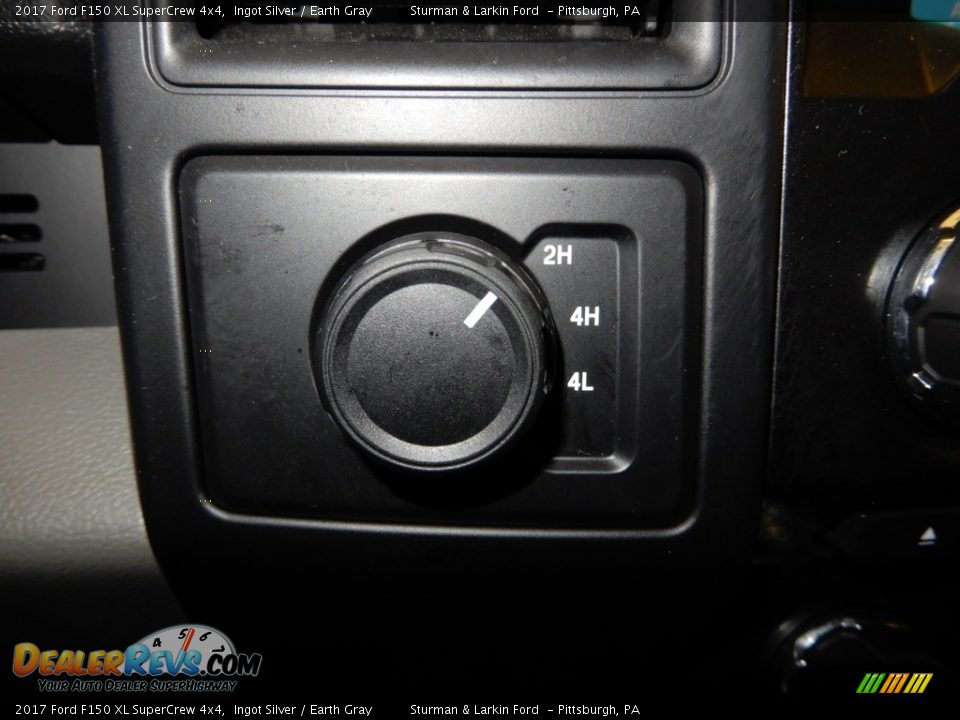 2017 Ford F150 XL SuperCrew 4x4 Ingot Silver / Earth Gray Photo #21