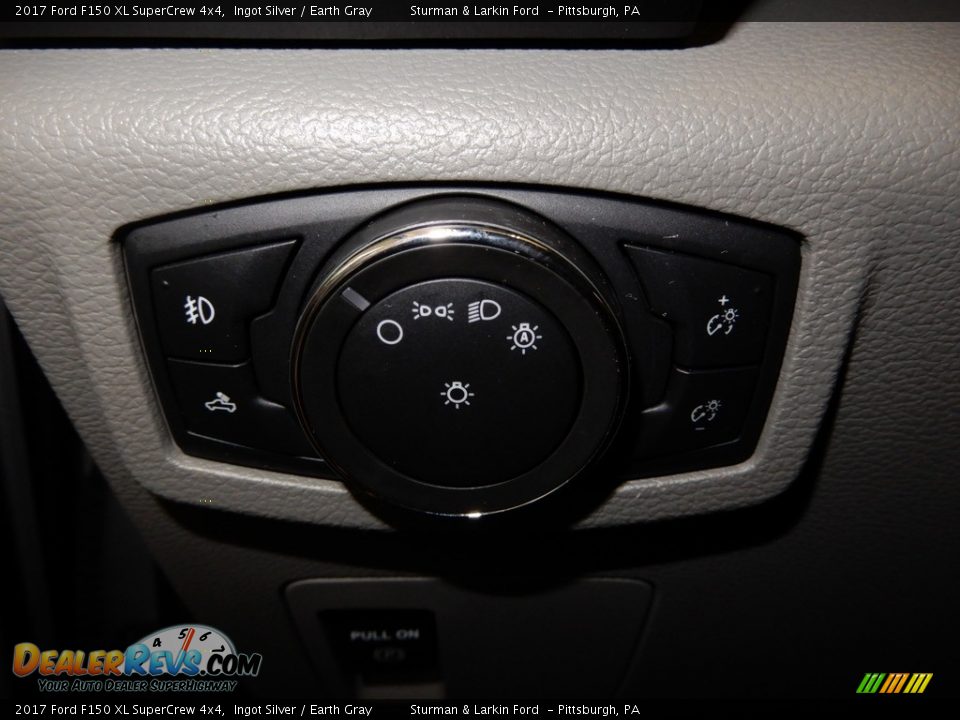 2017 Ford F150 XL SuperCrew 4x4 Ingot Silver / Earth Gray Photo #23