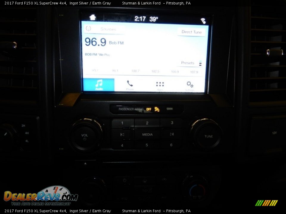 2017 Ford F150 XL SuperCrew 4x4 Ingot Silver / Earth Gray Photo #24