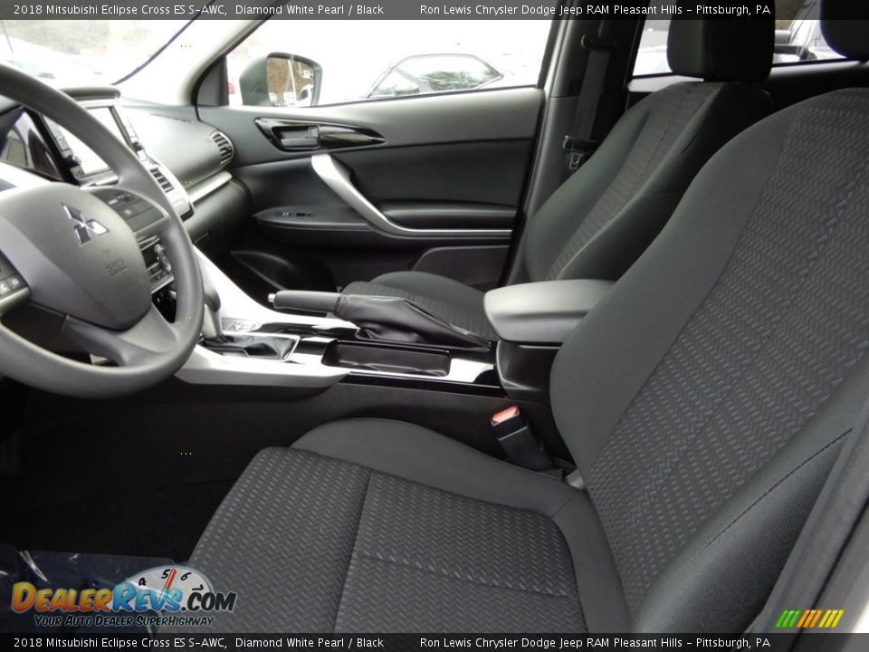 Front Seat of 2018 Mitsubishi Eclipse Cross ES S-AWC Photo #12