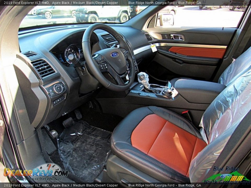 2019 Ford Explorer XLT 4WD Agate Black / Medium Black/Desert Copper Photo #28