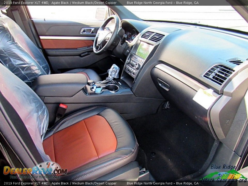 2019 Ford Explorer XLT 4WD Agate Black / Medium Black/Desert Copper Photo #29