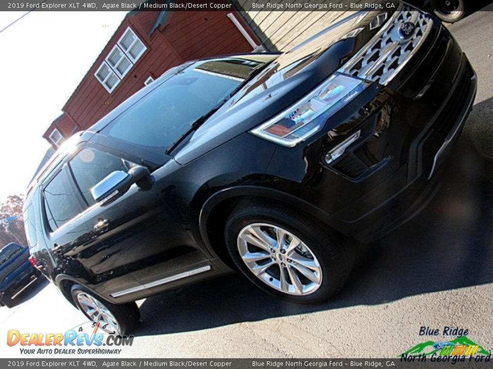 2019 Ford Explorer XLT 4WD Agate Black / Medium Black/Desert Copper Photo #31