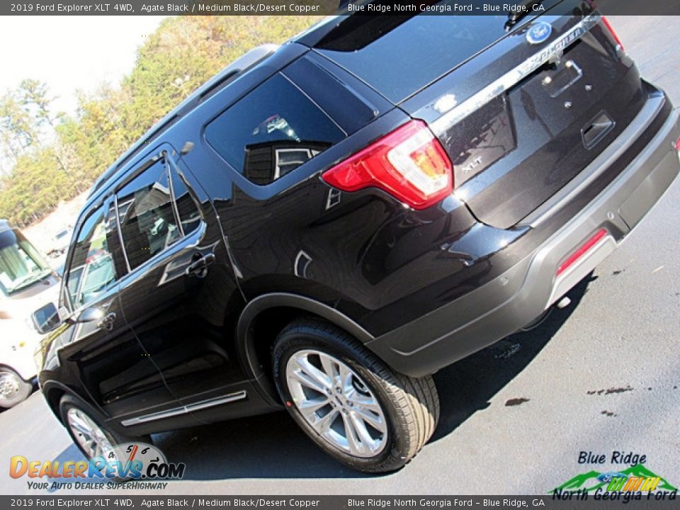 2019 Ford Explorer XLT 4WD Agate Black / Medium Black/Desert Copper Photo #33
