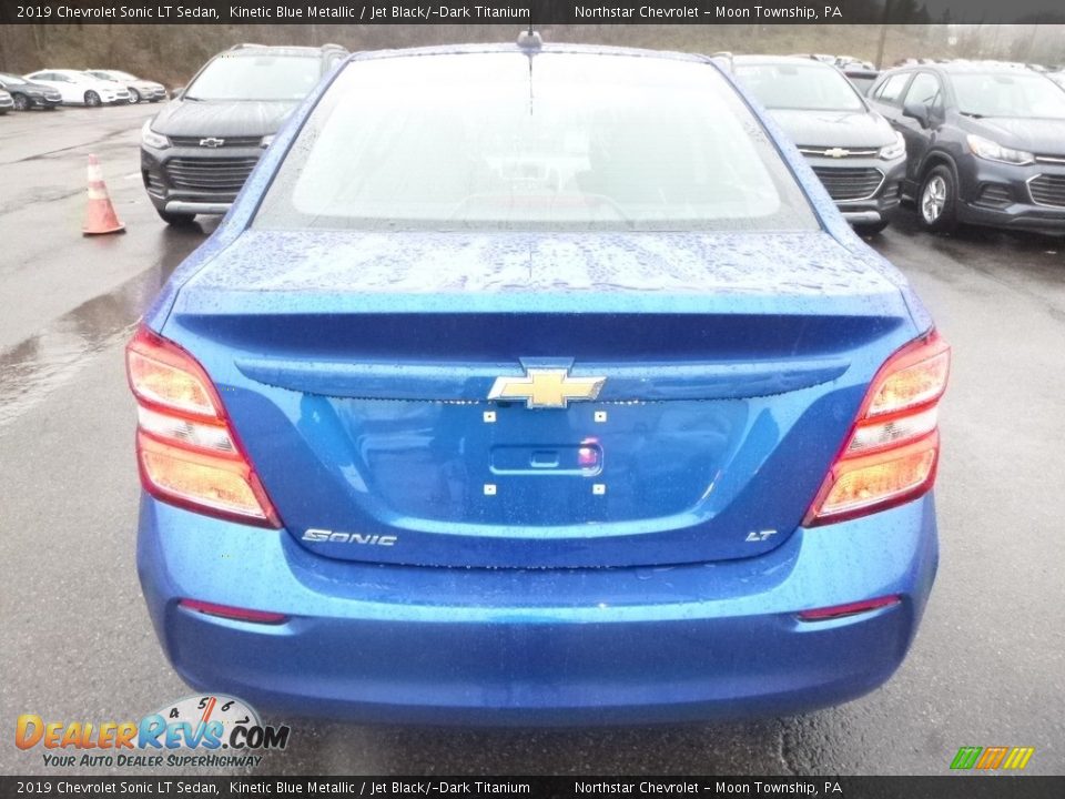2019 Chevrolet Sonic LT Sedan Kinetic Blue Metallic / Jet Black/­Dark Titanium Photo #4