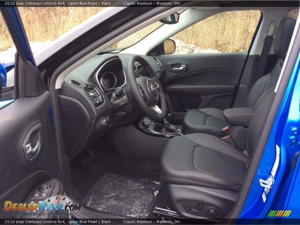Black Interior - 2019 Jeep Compass Limited 4x4 Photo #9
