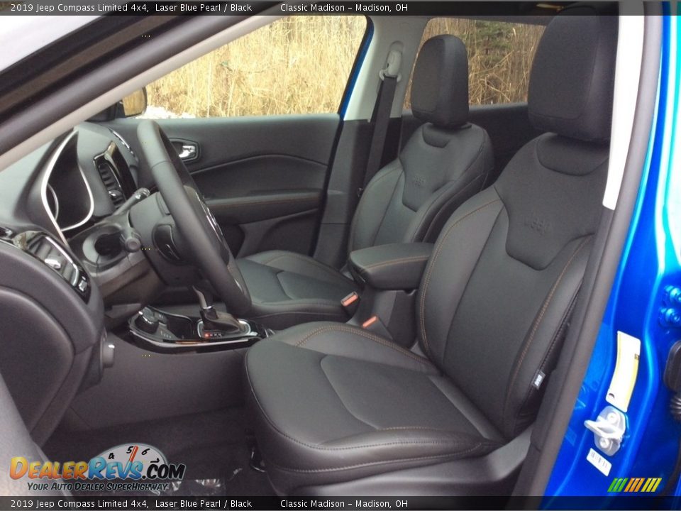 Front Seat of 2019 Jeep Compass Limited 4x4 Photo #10