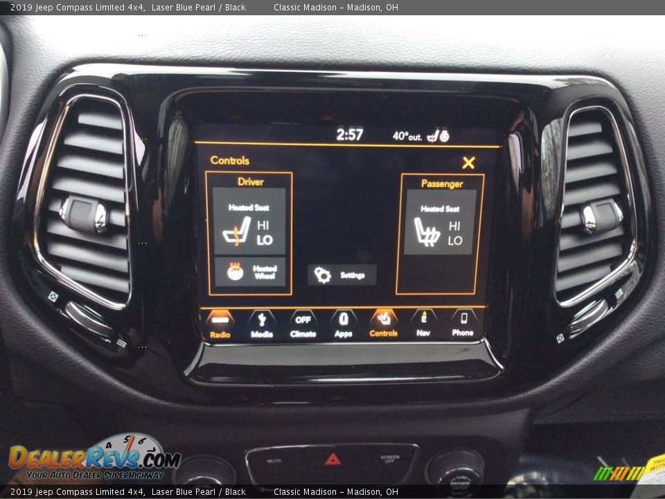 Controls of 2019 Jeep Compass Limited 4x4 Photo #14