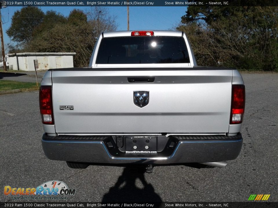 2019 Ram 1500 Classic Tradesman Quad Cab Bright Silver Metallic / Black/Diesel Gray Photo #7