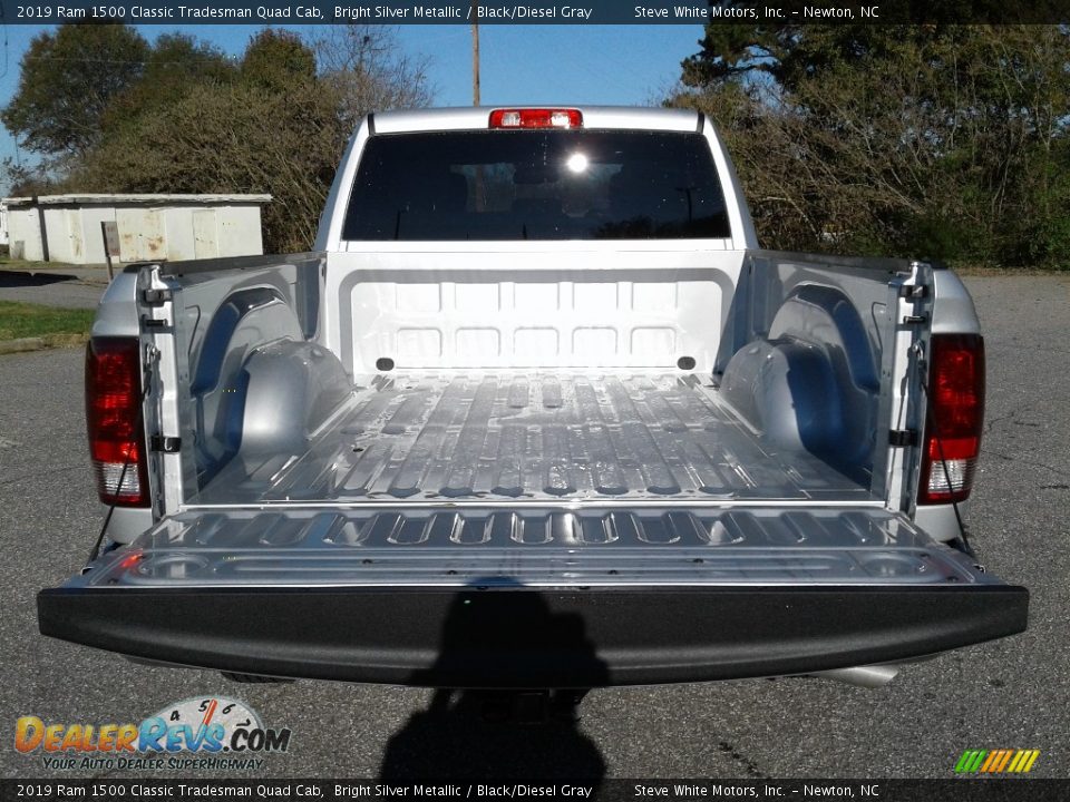 2019 Ram 1500 Classic Tradesman Quad Cab Bright Silver Metallic / Black/Diesel Gray Photo #12
