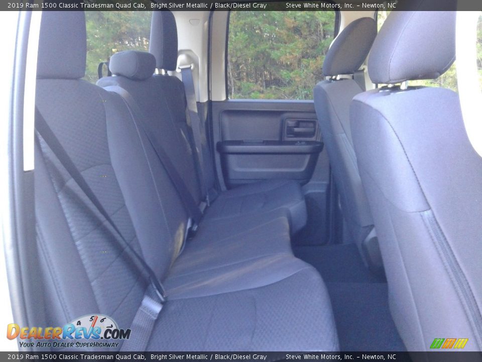 2019 Ram 1500 Classic Tradesman Quad Cab Bright Silver Metallic / Black/Diesel Gray Photo #13