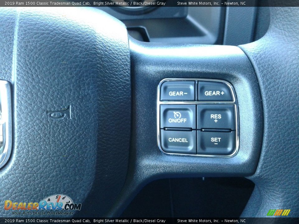 2019 Ram 1500 Classic Tradesman Quad Cab Bright Silver Metallic / Black/Diesel Gray Photo #16