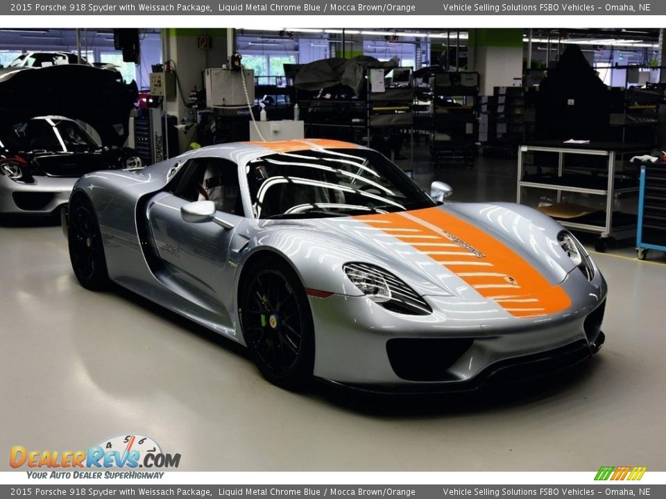 Front 3/4 View of 2015 Porsche 918 Spyder with Weissach Package Photo #1
