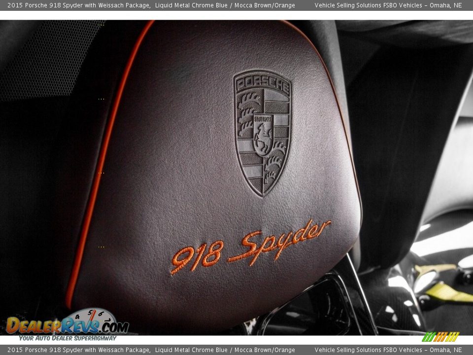 2015 Porsche 918 Spyder with Weissach Package Logo Photo #11
