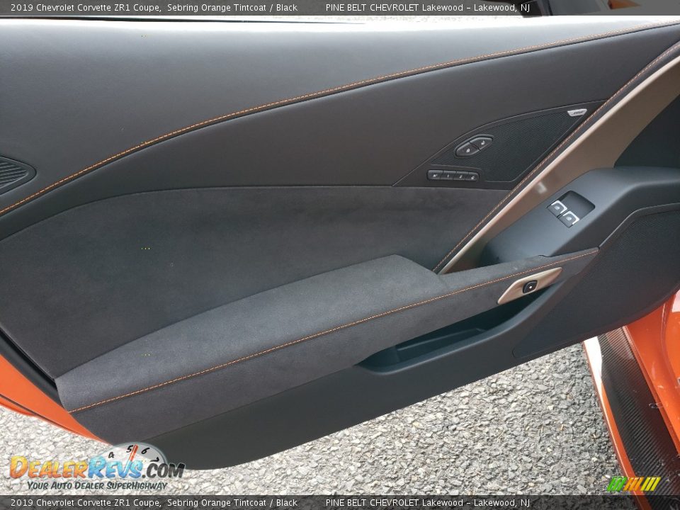 Door Panel of 2019 Chevrolet Corvette ZR1 Coupe Photo #16