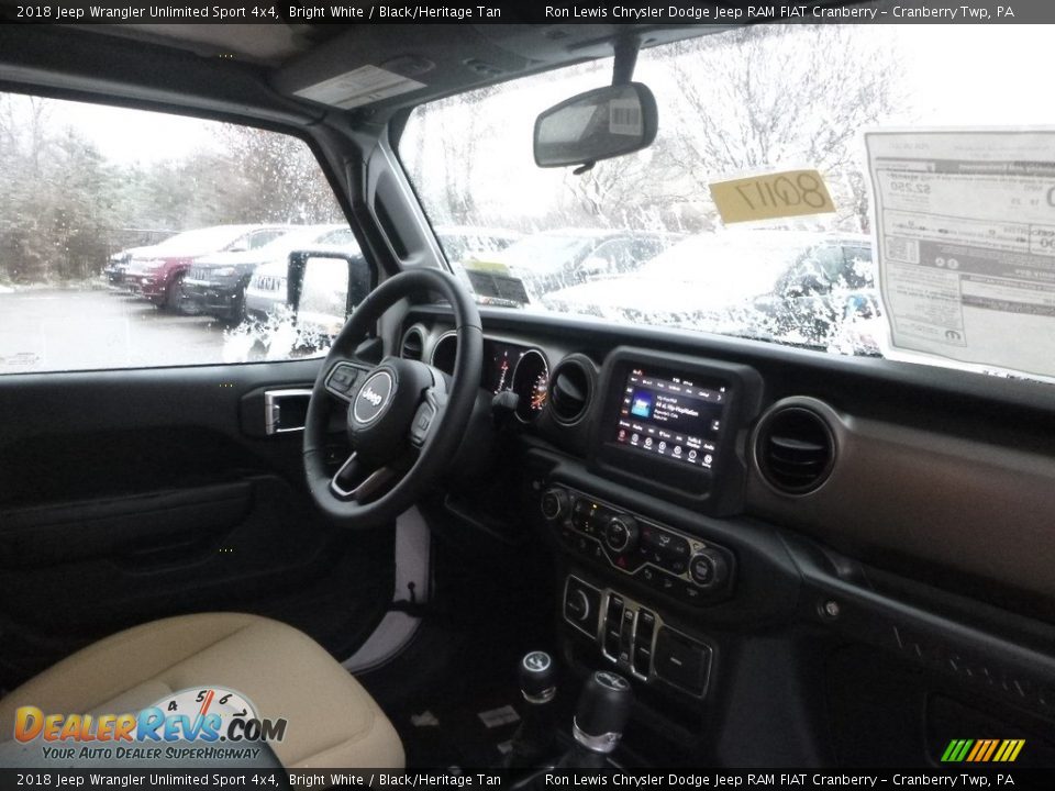 2018 Jeep Wrangler Unlimited Sport 4x4 Bright White / Black/Heritage Tan Photo #11