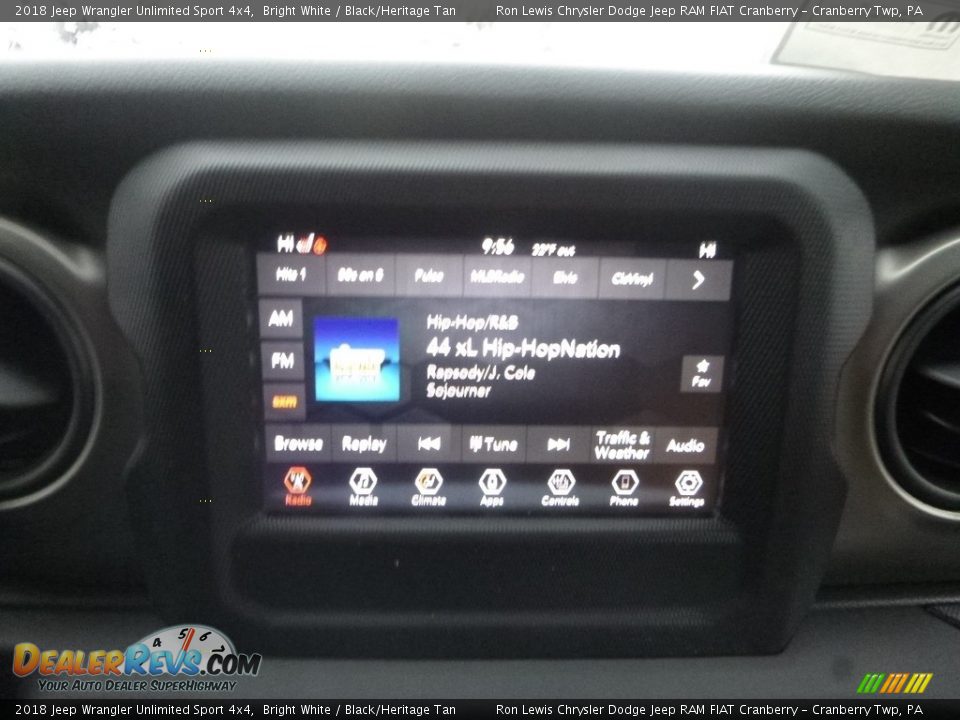 2018 Jeep Wrangler Unlimited Sport 4x4 Bright White / Black/Heritage Tan Photo #16