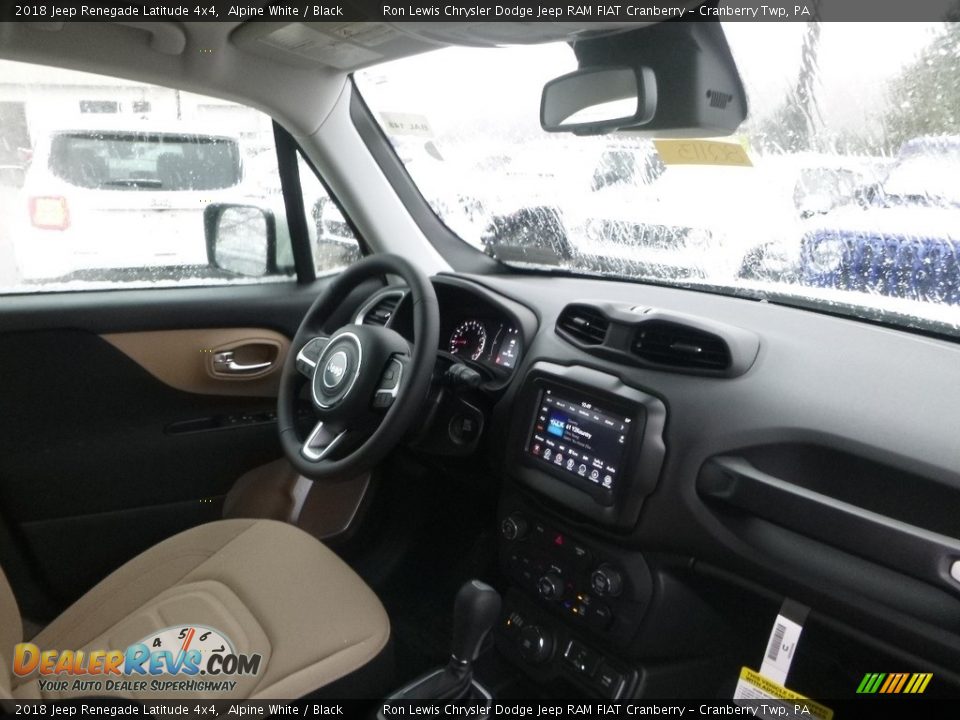 2018 Jeep Renegade Latitude 4x4 Alpine White / Black Photo #11