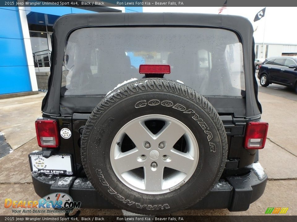 2015 Jeep Wrangler Unlimited Sport 4x4 Black / Black Photo #3