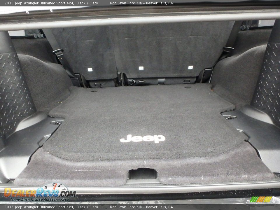 2015 Jeep Wrangler Unlimited Sport 4x4 Black / Black Photo #4