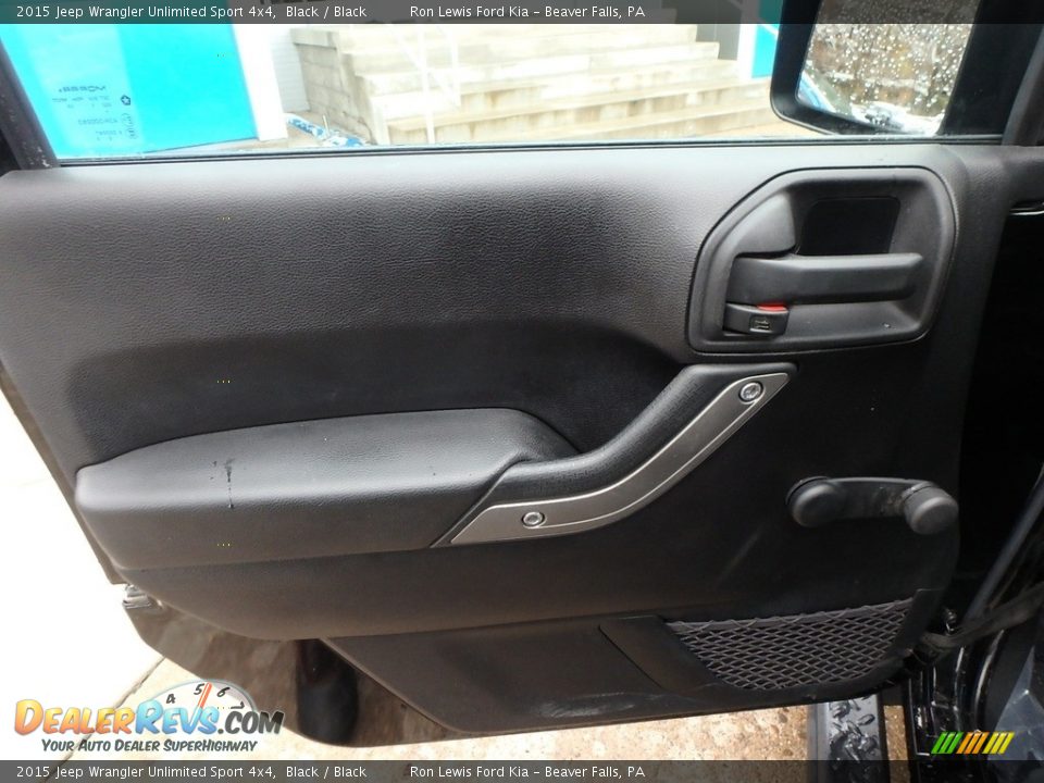 2015 Jeep Wrangler Unlimited Sport 4x4 Black / Black Photo #16