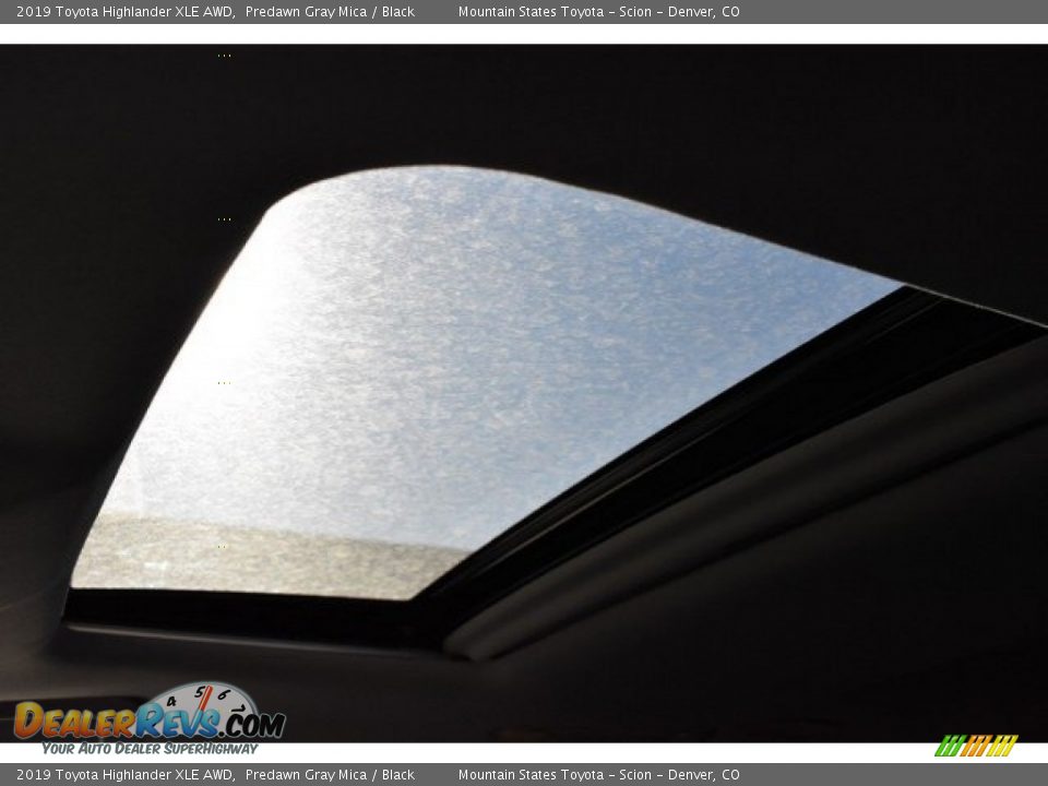 2019 Toyota Highlander XLE AWD Predawn Gray Mica / Black Photo #9