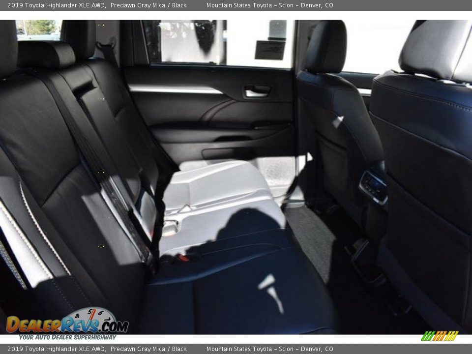 2019 Toyota Highlander XLE AWD Predawn Gray Mica / Black Photo #19