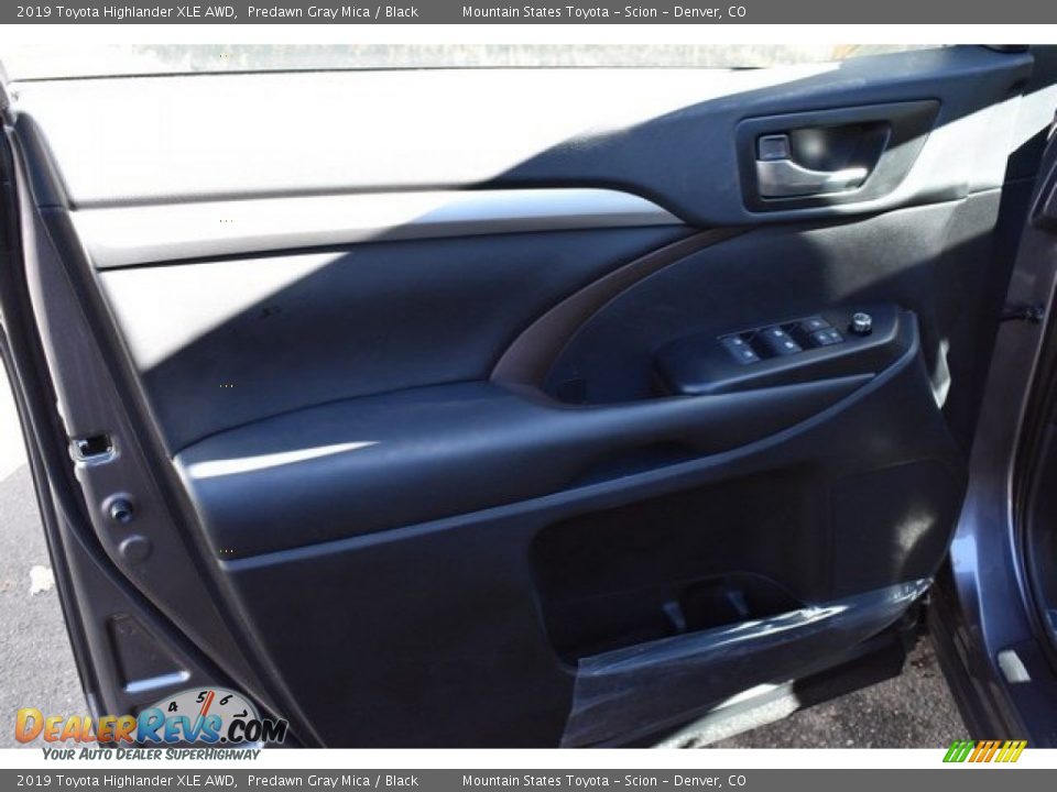 2019 Toyota Highlander XLE AWD Predawn Gray Mica / Black Photo #23
