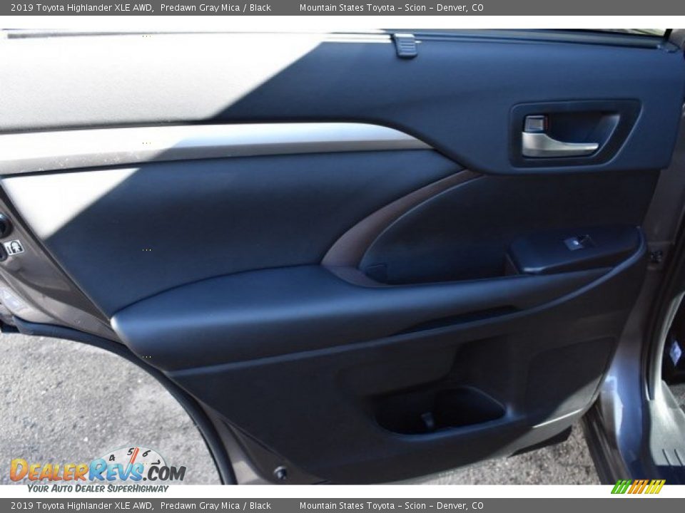 2019 Toyota Highlander XLE AWD Predawn Gray Mica / Black Photo #24